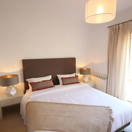 Apartamento Josefa D’óbidos *